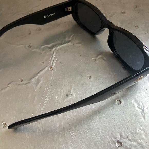 Le specs unreal sunglasses - Picture 3 of 4